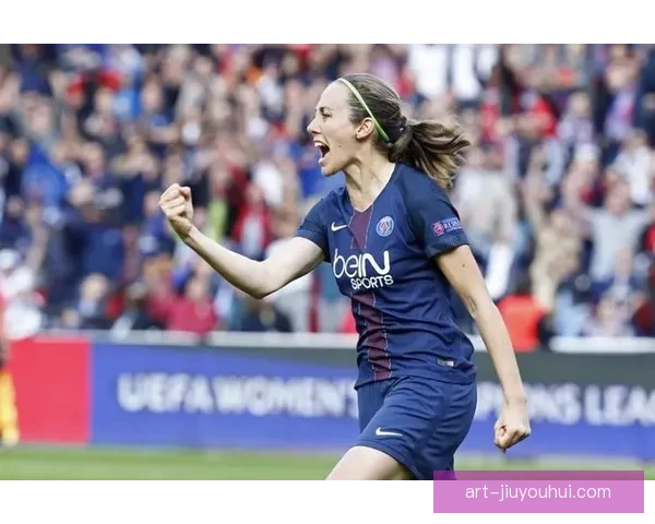 伊雷妮帕雷德斯镇守巴萨女足防线经验老到屡献头球成后防定海神针